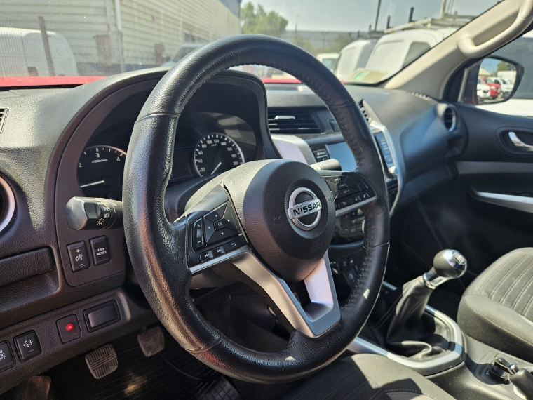 Nissan Navara  D Cab Mt 4x4 2.3 2022 Usado  Usado en Autoselect Usados