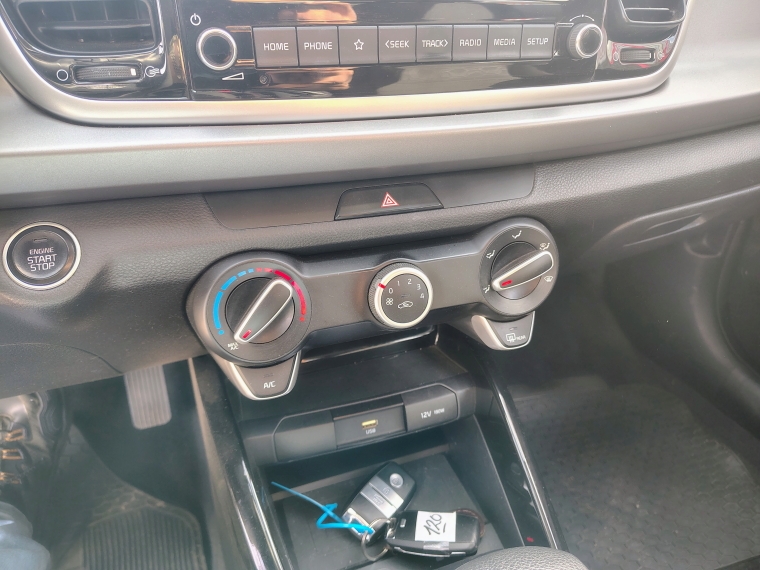 Kia Rio 4 Rio 4 6at 1.4 Aut 2022 Usado en Rosselot Usados