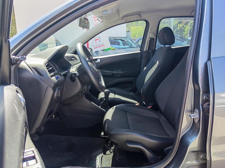 Volkswagen Voyage Voyage Power 1.6 Mt 2018 Usado en Rosselot Usados