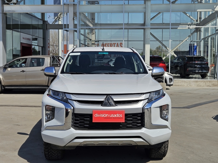 Mitsubishi L200 L200 D/c Dakar Crs Mt 2.4 4x4 Mn 2021 Usado en Rosselot Usados