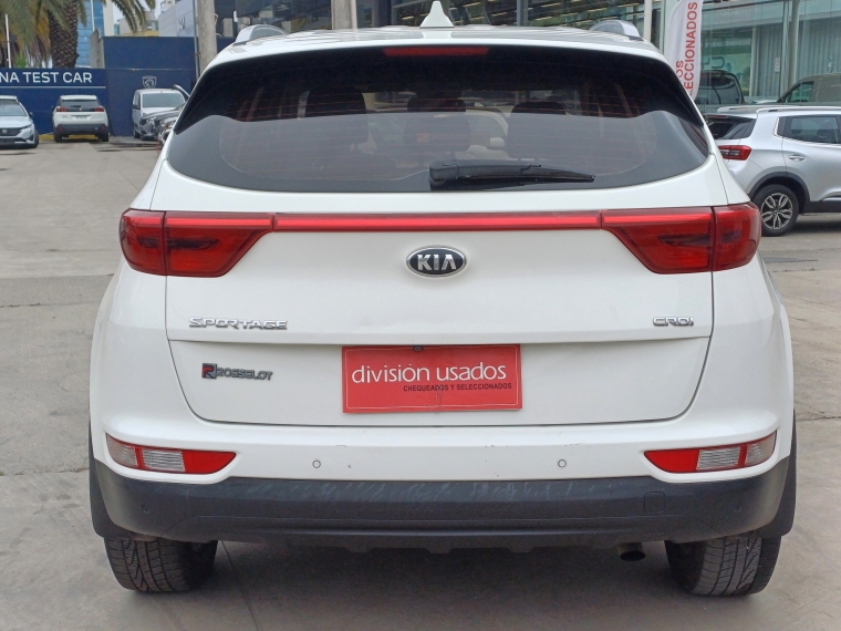 Kia Sportage Sportage Lx 2.0l Dsl 6mt 2wd 4x2 - 1903 2018 Usado en Rosselot Usados