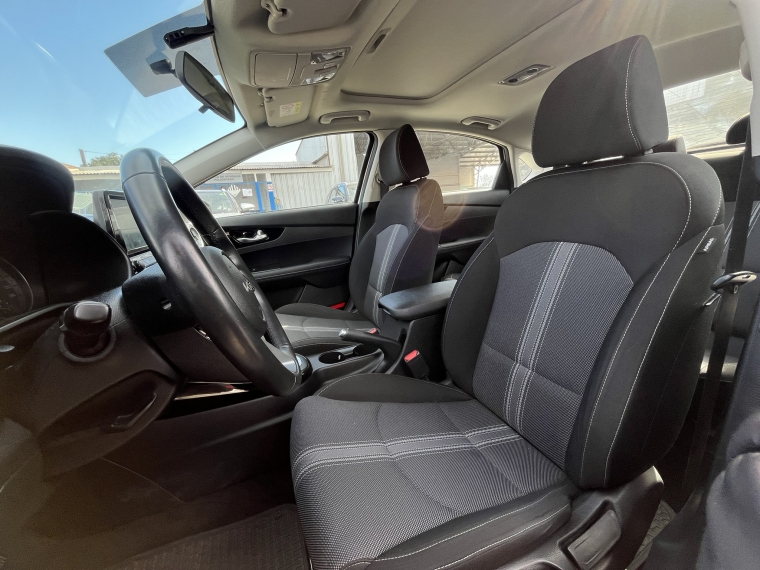 Kia Cerato Ex 1.6l 6at Full 2022 Usado  Usado en Kovacs Usados