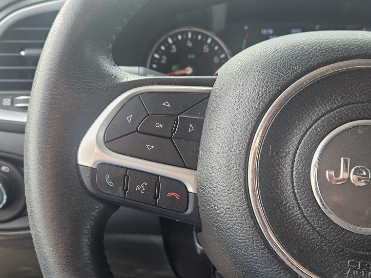Jeep Renegade Renegade Sport 1.8 2023 Usado en Rosselot Usados