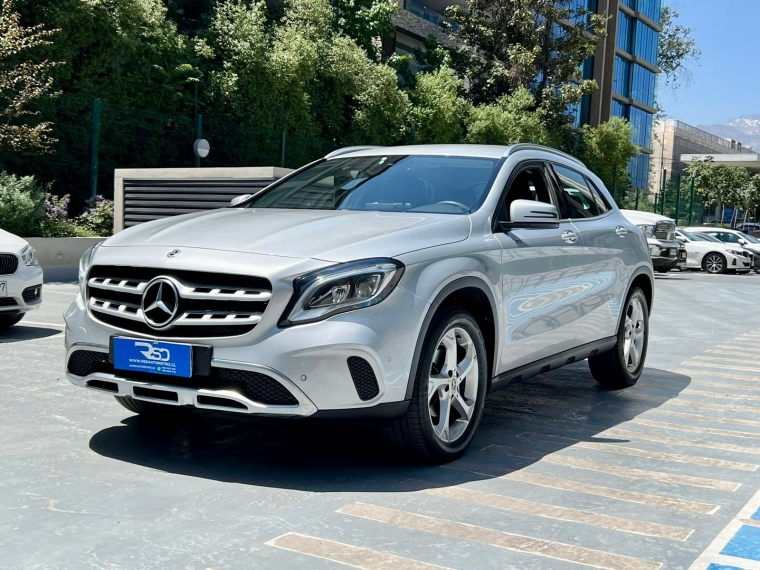 MERCEDES BENZ GLA 200 1.6 DCT 2019