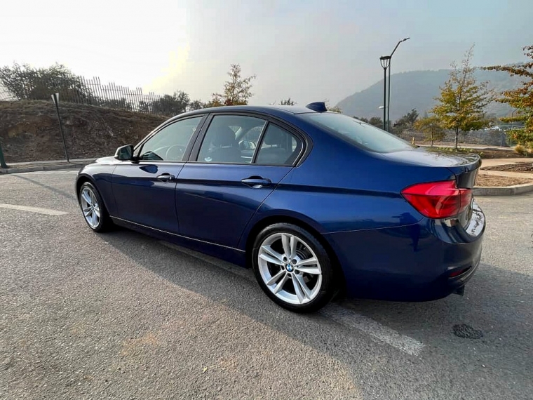 Bmw 318 I 1.5 Aut 2019  Usado en Automarket Chile