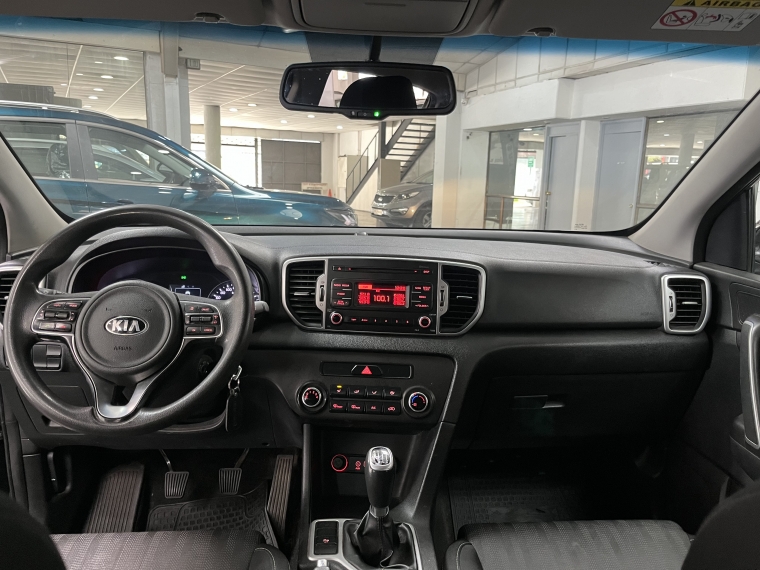 Kia Sportage Lx 2.0 Gsl 6mt 2wd 2017  Usado en Grass & Arueste Usados