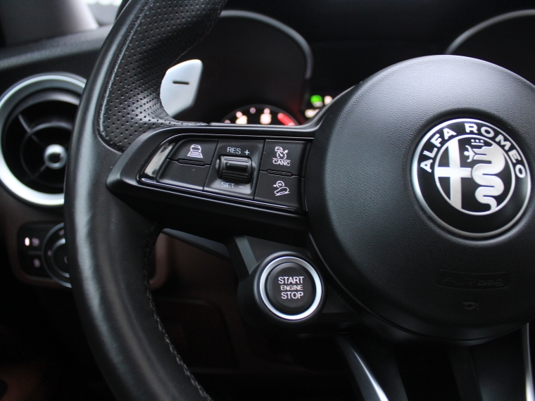 Alfa romeo 146 2.0  Stelvio Super  At  4x4 2022 Usado  Usado en Kovacs Usados