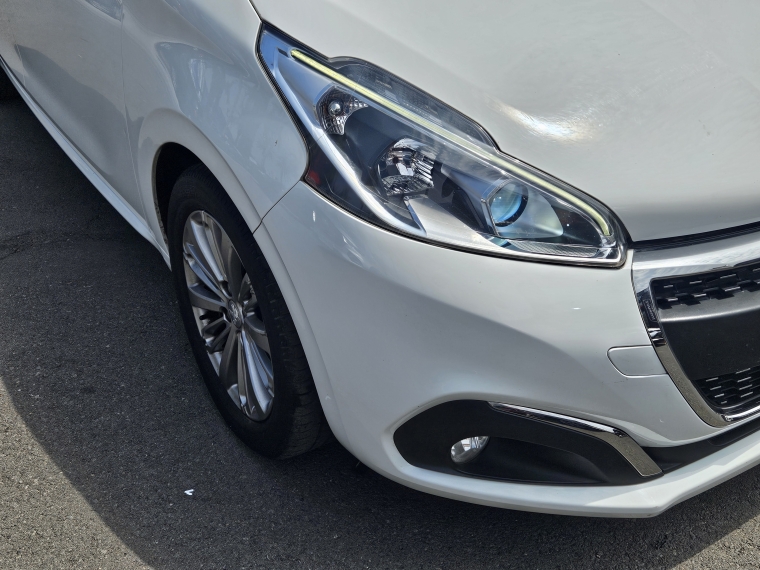 Peugeot 208 Signature Puretech 1.2 2019 Usado  Usado en Kovacs Usados