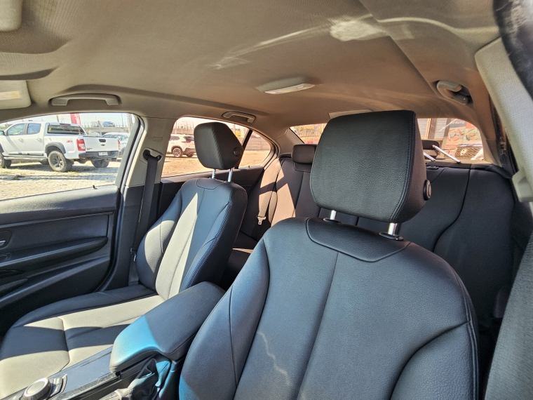 Bmw 318 I Lci At  1.5 2016 Usado  Usado en Kovacs Usados