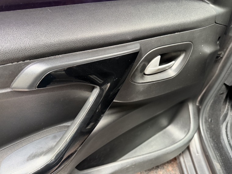 Peugeot 301 Allure Pack 1.6l Hdi 92hp 2021  Usado en Grass & Arueste