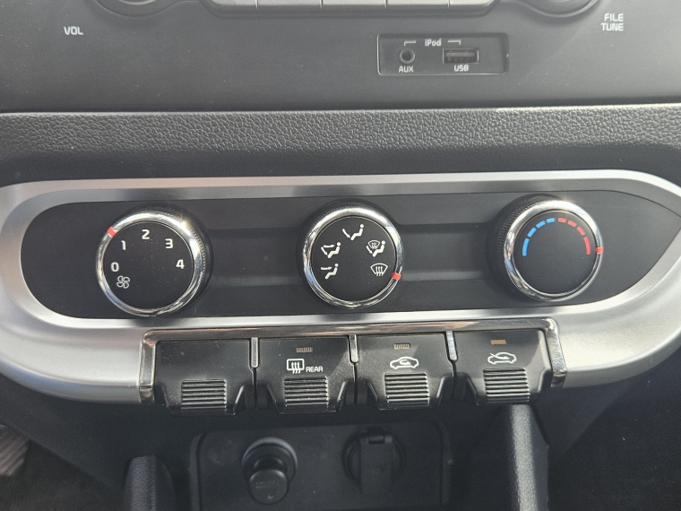 Kia Rio 4 4 Ex 1.4 2017 Usado  Usado en Kovacs Usados