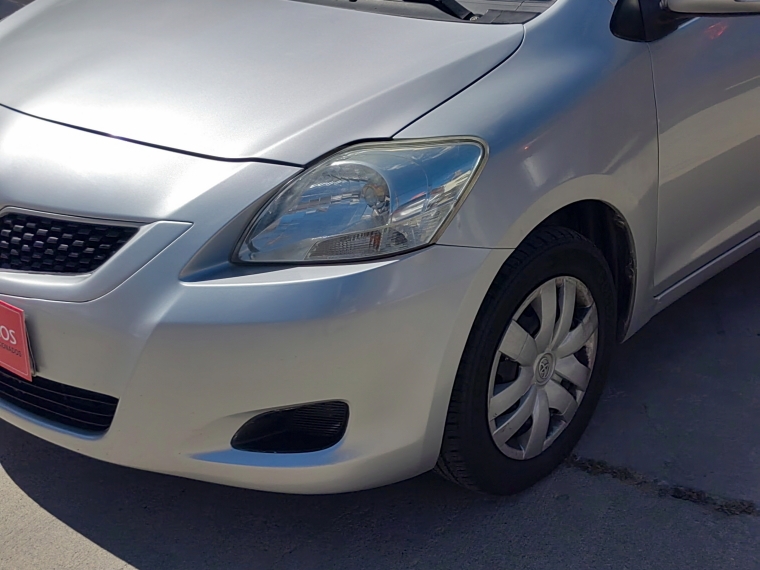 Toyota Yaris sedan Yaris 1.5 At 2012 Usado en Rosselot Usados
