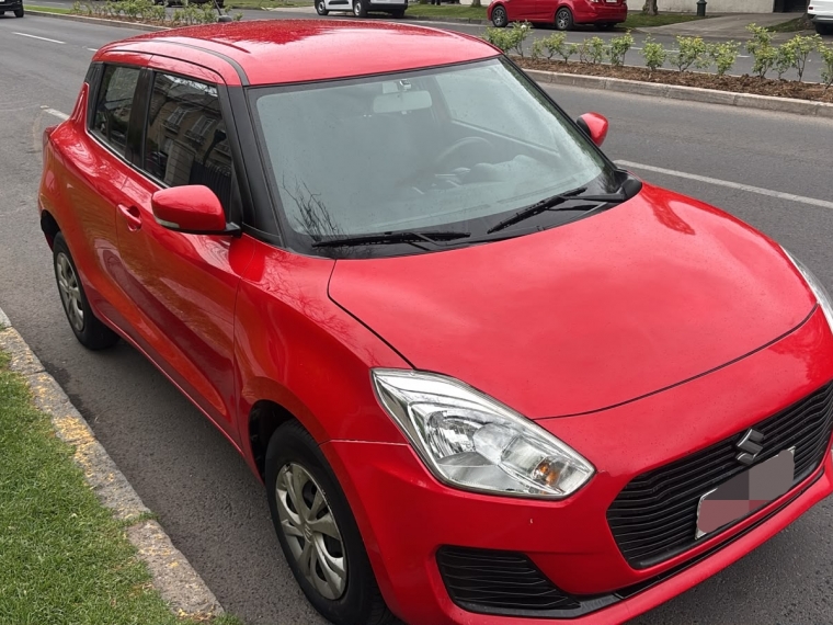 Suzuki Swift 2Wd 1.2Cc — foto 2 de 11