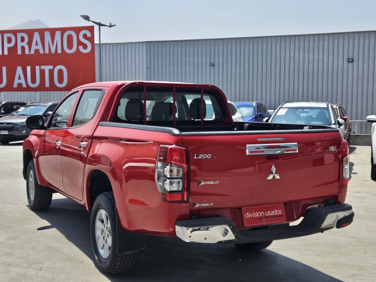 Mitsubishi L200 L200 D/c 2.4 Katana Cr 4x2 Mt Mn 2020 Usado en Rosselot Usados