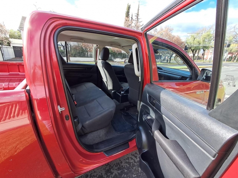 TOYOTA HILUX DX 4X2 2.4 - imagen 6