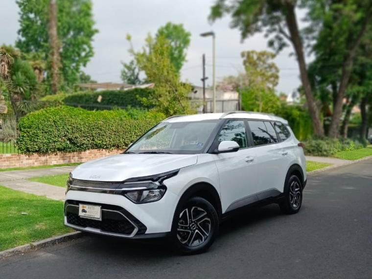 KIA CARENS EX 1.4 AUT 2023