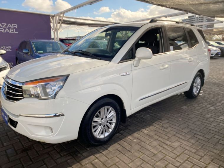 Ssangyong Stavic 2.2 Diesel 2wd Mt 5p 2018 Usado  Usado en Webautos.cl