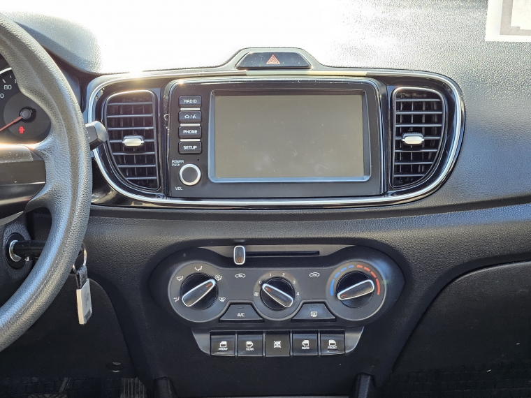 Kia Soluto 1.4 Lx 2022 Usado  Usado en Kovacs Usados