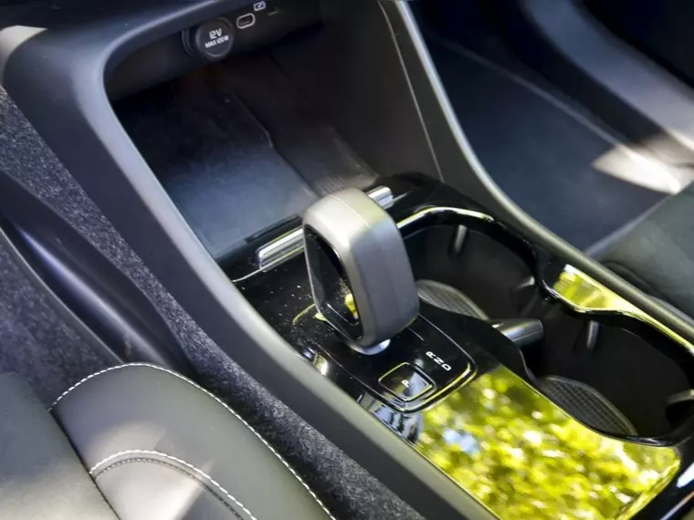 Volvo Ex40 0.0 P8 Recharge 4x4 At Electrico 2025 Usado  Usado en Webautos.cl