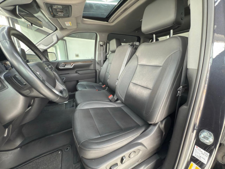 Chevrolet Silverado 5.3 Auto Lt Trail Boss Dc 4wd R 2024 Usado en Automotriz Olea Flaño