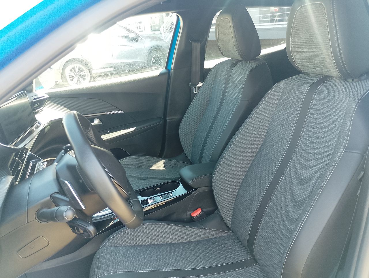 Peugeot 2008 2008 4x2 1.2 Aut 2025 Usado en Usados de Primera - Sergio Escobar