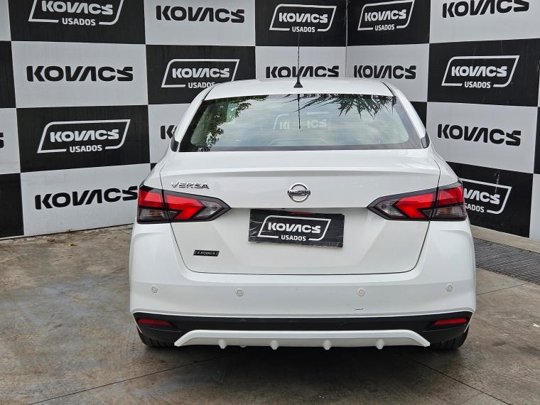 Nissan Versa 1.6  Sense  Mt 2023 Usado  Usado en Kovacs Usados