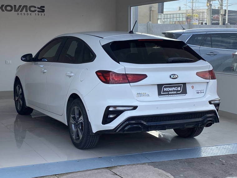 Kia Cerato 5 Cerato 5 1.6 Ex Mt 2020 Usado  Usado en Kovacs Usados