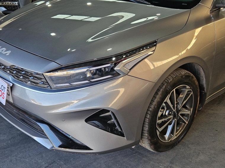 Kia Cerato Cerato Mpi 1.6 Aut 2023 Usado en Rosselot Usados