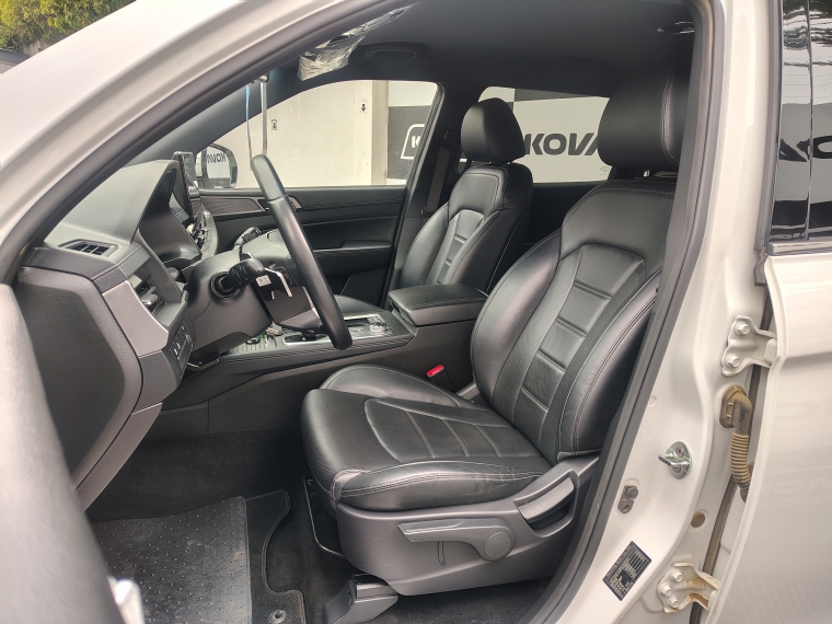 Ssangyong Rexton 2.2  Glx  At  Diesel 2024 Usado  Usado en Kovacs Usados