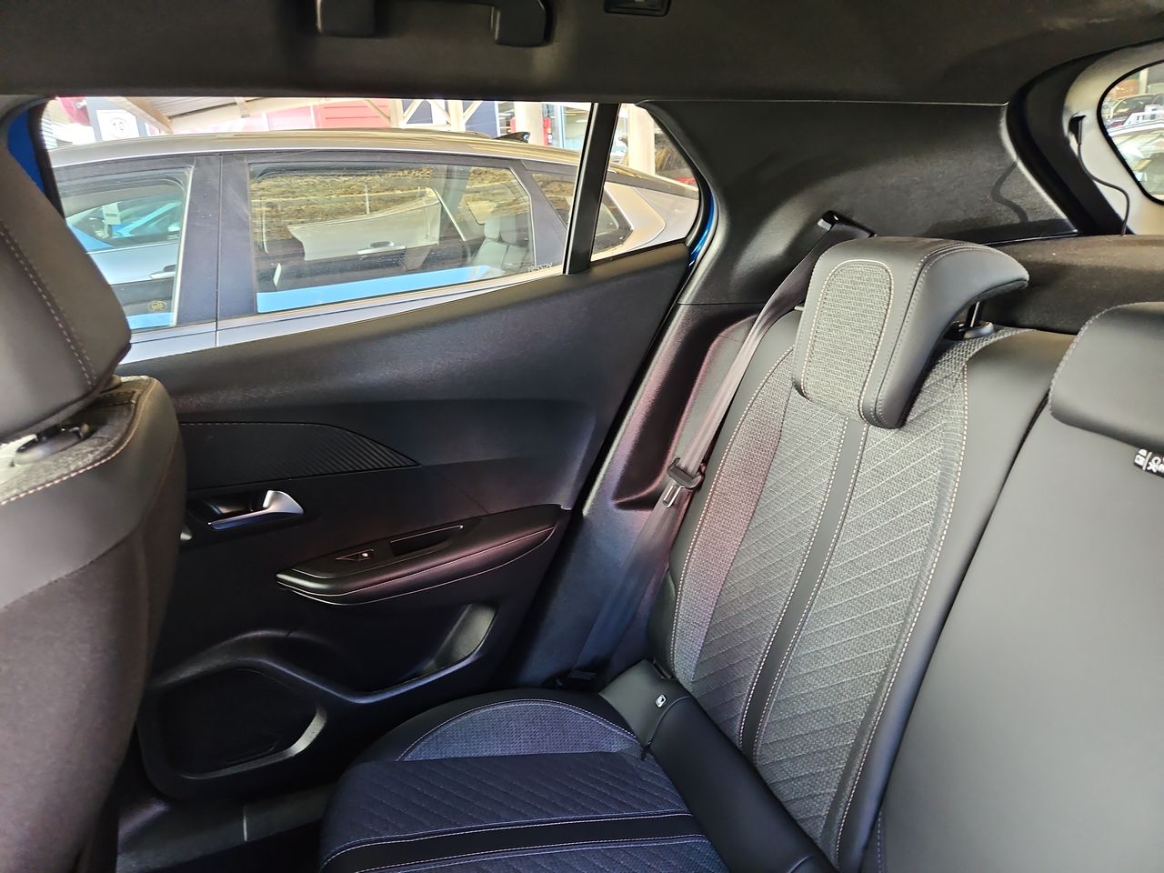 Peugeot 2008 2008 4x2 1.2 Aut 2025 Usado en Usados de Primera - Sergio Escobar