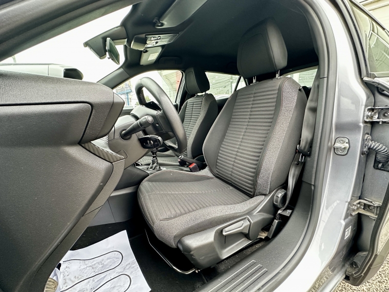 Peugeot 2008 2008 Puretech 130 4x2 1.2 2023 Usado en Rosselot Usados