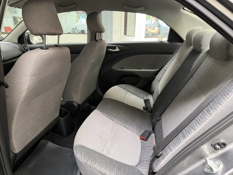 Kia Soluto Lx 1.4l 5mt Ac 2025  Usado en Grass & Arueste
