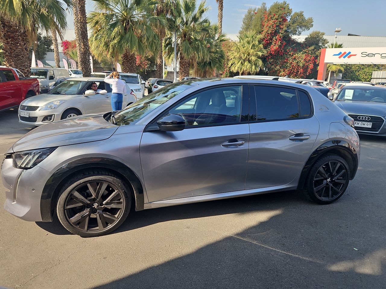 Peugeot 2008 2008 Puretech 130 Eat8 1.2 Aut 2023 Usado en Usados de Primera - Sergio Escobar