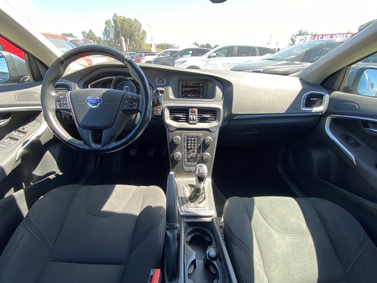 Volvo V40 V40 D2 Mec 1.6 Comfort 2015 Usado en Rosselot Usados