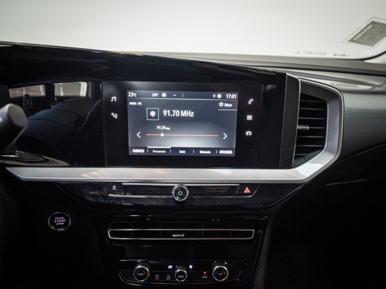 Opel Mokka 1.2 Elegance Mt 2022 Usado Usado en Webautos.cl Opel Mokka 1.2 Elegance Mt 2022 Usado Usado en Webautos.cl