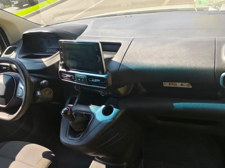 Peugeot Partner Hdi 1.6 2022  Usado en GT Autos