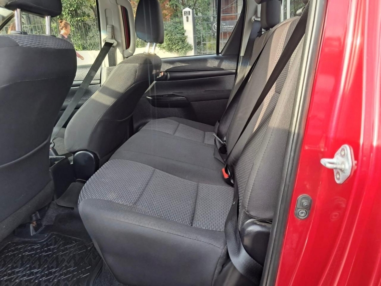 TOYOTA HILUX DX 4X2  2.4 - imagen 8
