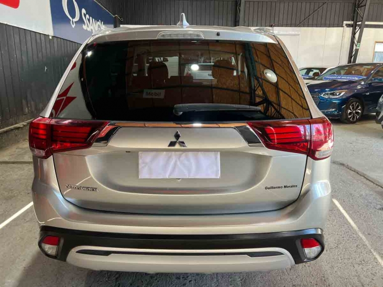 Mitsubishi Outlander 2.0 2023 Usado  Usado en Webautos.cl