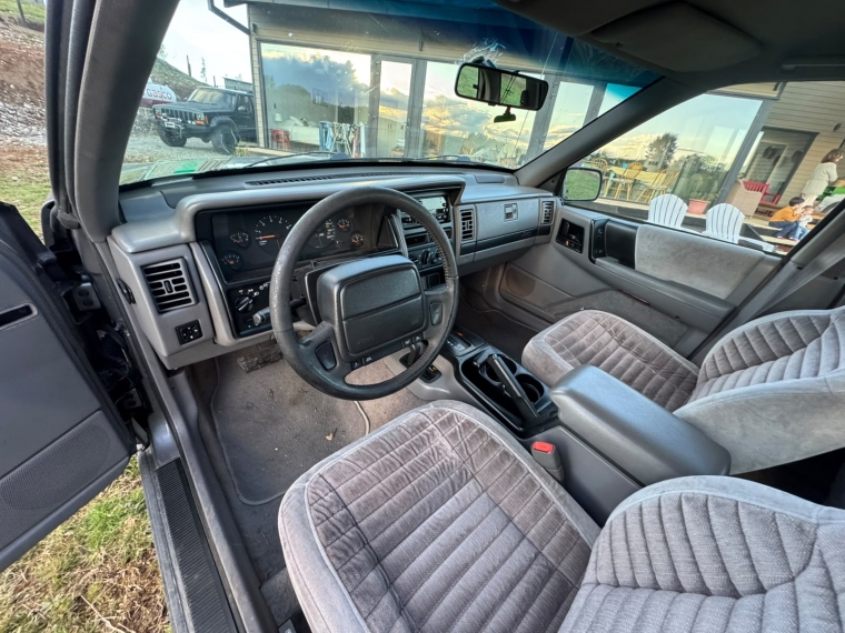 Jeep Grand cherokee Laredo 1994 Usado en G Autos Automotriz - G Autos