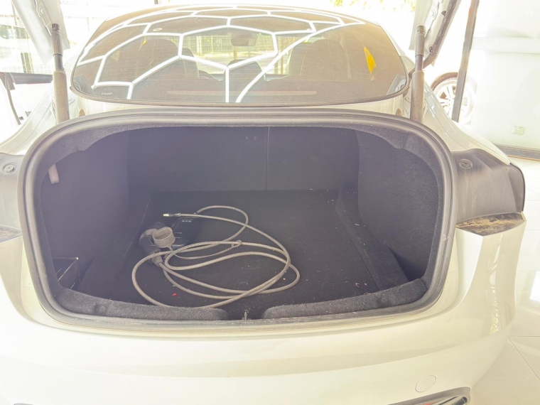 Tesla 3  Model 3 Standard 2025 Usado en Automotriz Olea Flaño