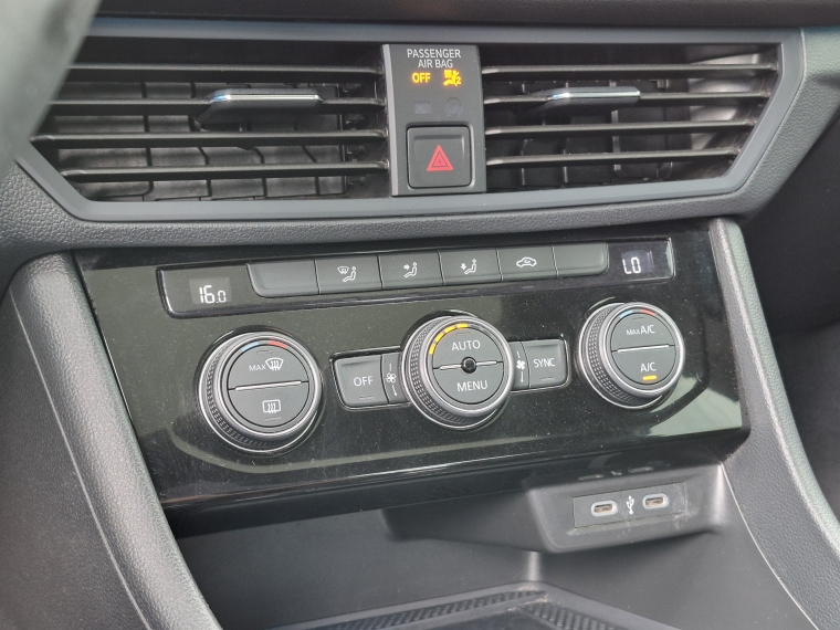 Volkswagen Jetta 1.4 Comfortline Sky At 2024 Usado  Usado en Kovacs Usados
