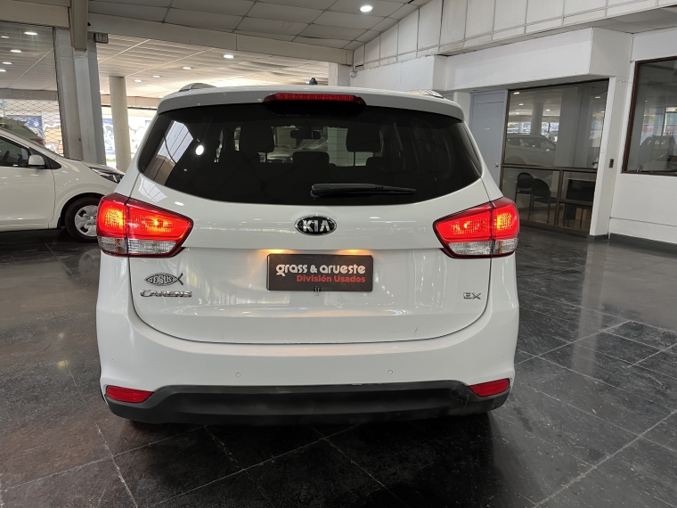 Kia Carens Ex 2.0 Gsl  At 2015  Usado en Grass & Arueste Usados