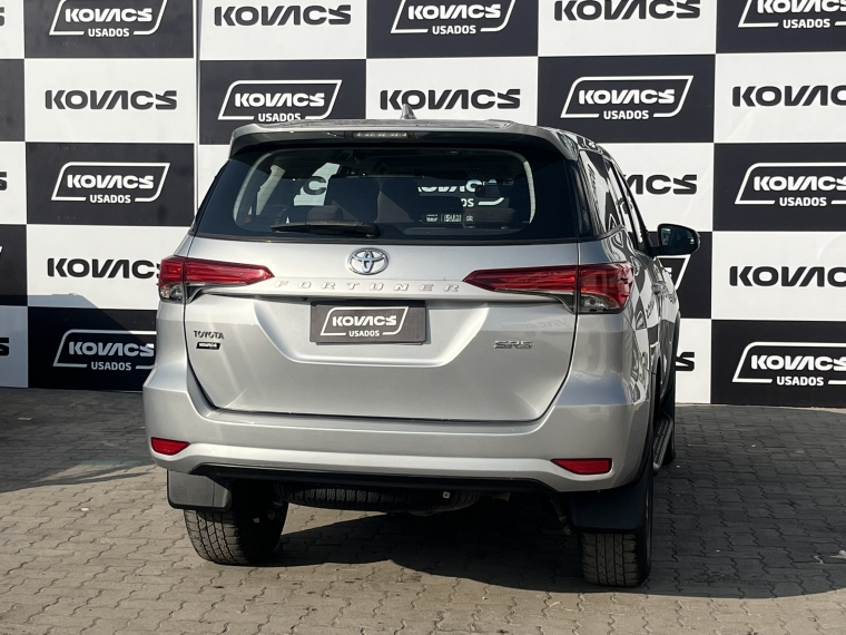Toyota Fortuner Sr5 Lfc0 At 2018 Usado  Usado en Kovacs Usados