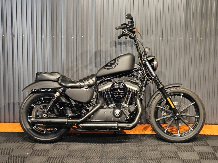 Harley-davidson Sportster Iron 883 2017 Usado en BMW Premium Selection Harley-davidson Sportster Iron 883 2017 Usado en BMW Premium Selection