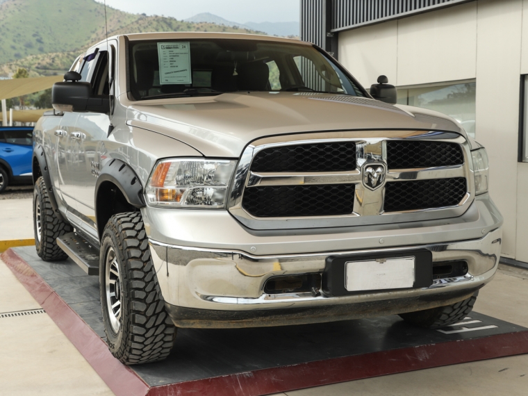 Dodge Ram 1500 New  Slt Quad Cab 3.6 4x4 2017  Usado en Guillermo Morales Usados