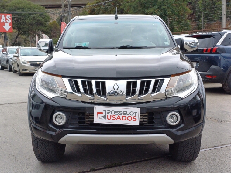 Mitsubishi L200 L200 D/c Dakar Crs Aut 2.4 4x4 2017 Usado en Rosselot Usados