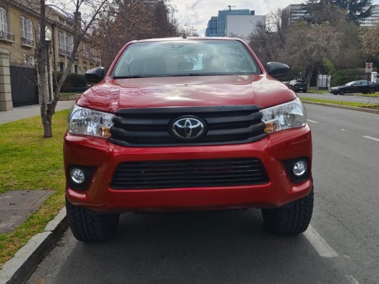 TOYOTA HILUX DX 4X4 2.4 - imagen 3
