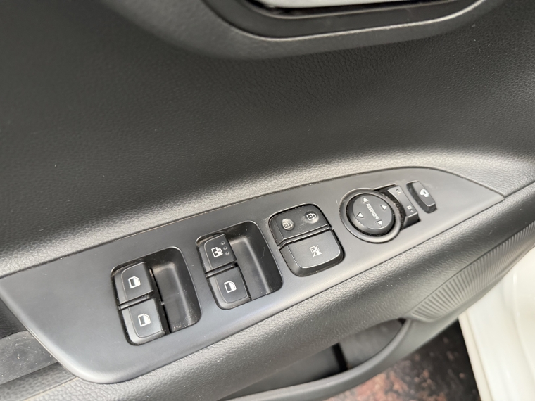 Kia Rio 4 Ex 1.4l 6mt Ci Full 2024  Usado en Grass & Arueste