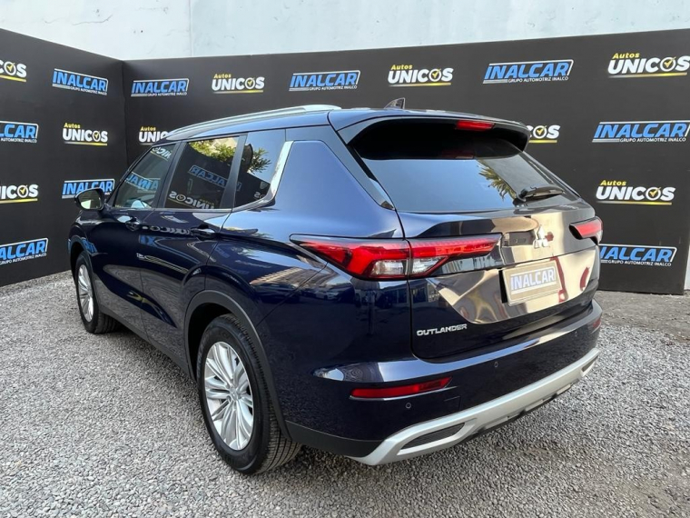 Mitsubishi Outlander Glx 2.5 At 2023 Usado  Usado en Webautos.cl