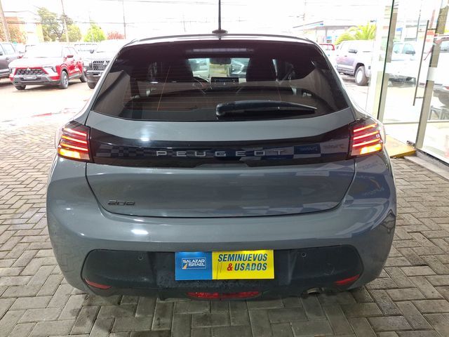 Peugeot 208 208 1.2 Mca Puretech 100 Active 4x2 Mt 5p 2024 Usado  Usado en Webautos.cl